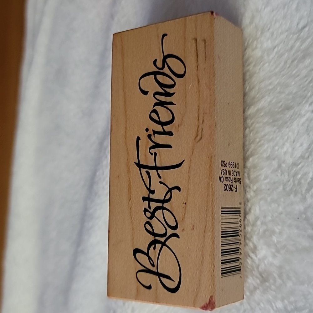 Phrase: Best Friends, Wooden Rubber Stamp